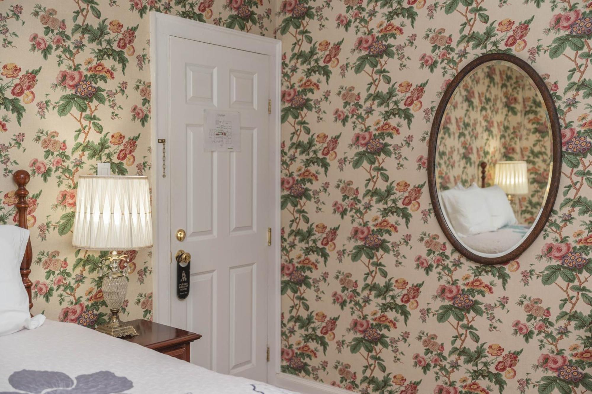The Old Bank House Hotel Niagara-on-the-Lake Eksteriør billede